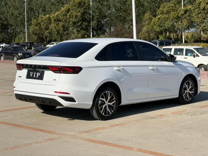 Geely Emgrand 2023 Model No. 4 Gen Champion Edition 1.5L CVT Luxury Model – фото 6