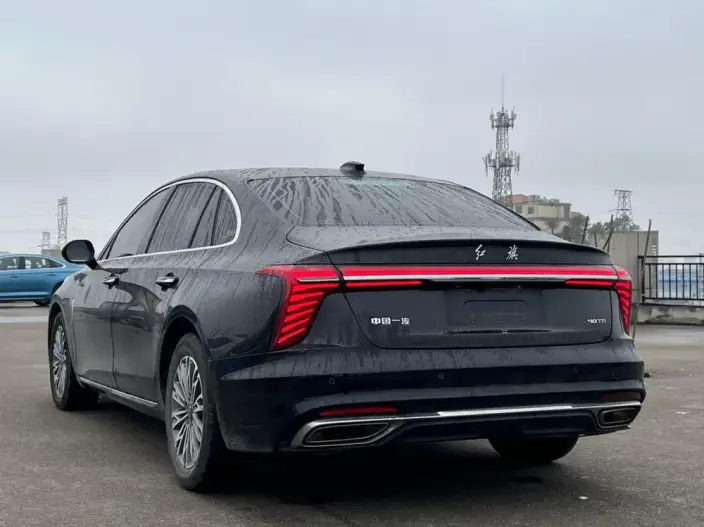 Hongqi H5 2023 Model 2.0T Automatic Flag Enjoy Edition