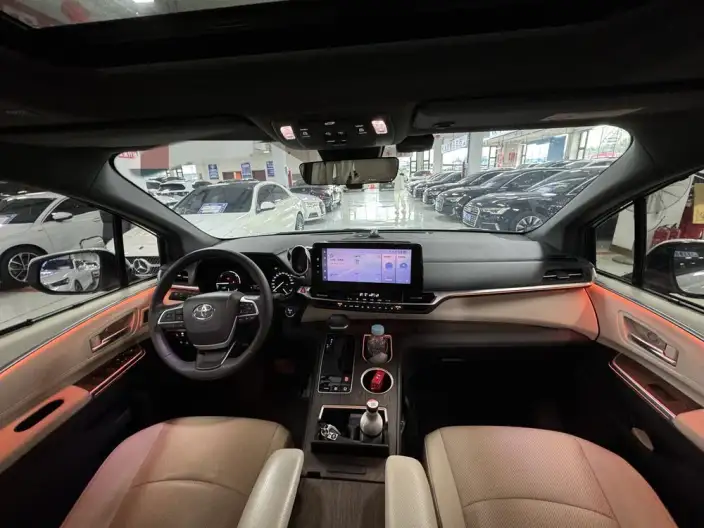 Granvia 2023 Model Intelligent Hybrid 2.5L Noble PLUS – фото 8