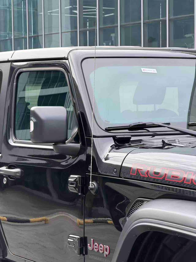 Jeep Wrangler Модель 2021 года 2.0T Rubicon лян door Edition – фото 4
