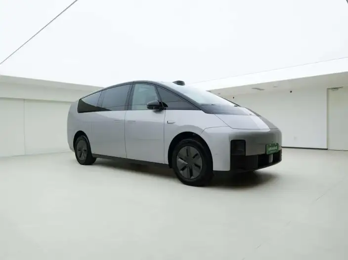 Li Auto MEGA 2024 Model Ultra Edition – фото 2