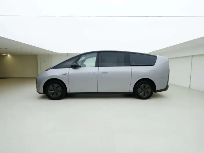 Li Auto MEGA 2024 Model Ultra Edition – фото 3