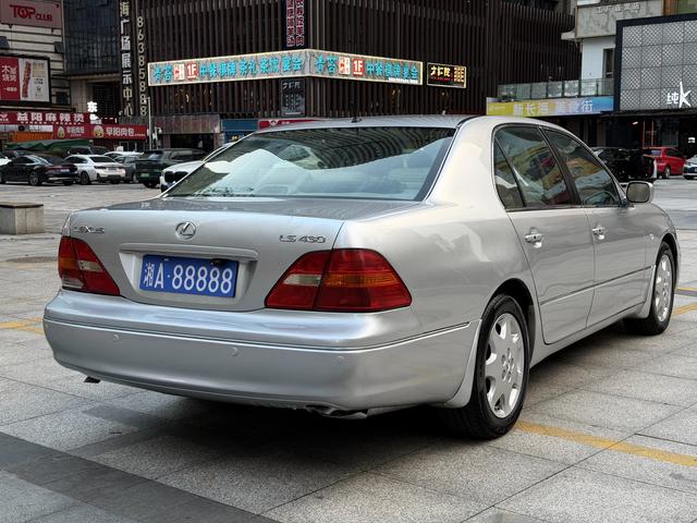 Lexus LS 2003 модификация 4.3 автоматическая Tiptronic