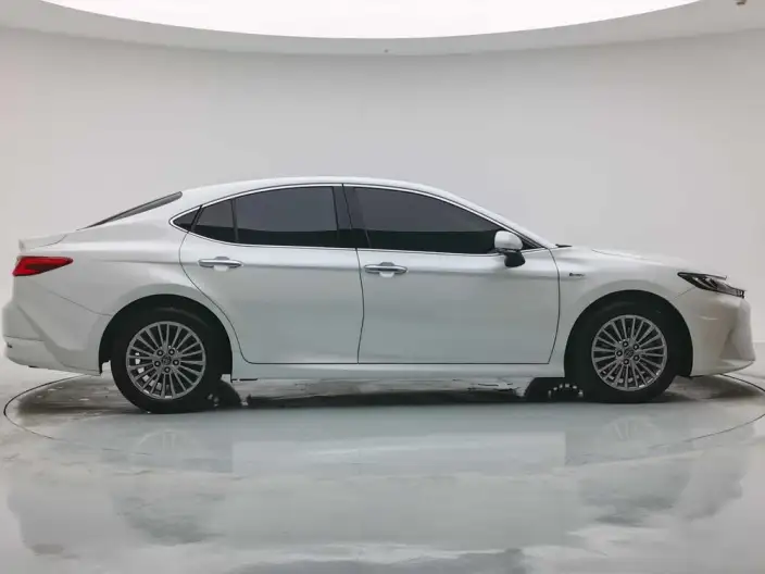 Toyota Camry 2024 Model Hybrid 2.0HGVP Deluxe Edition – фото 8