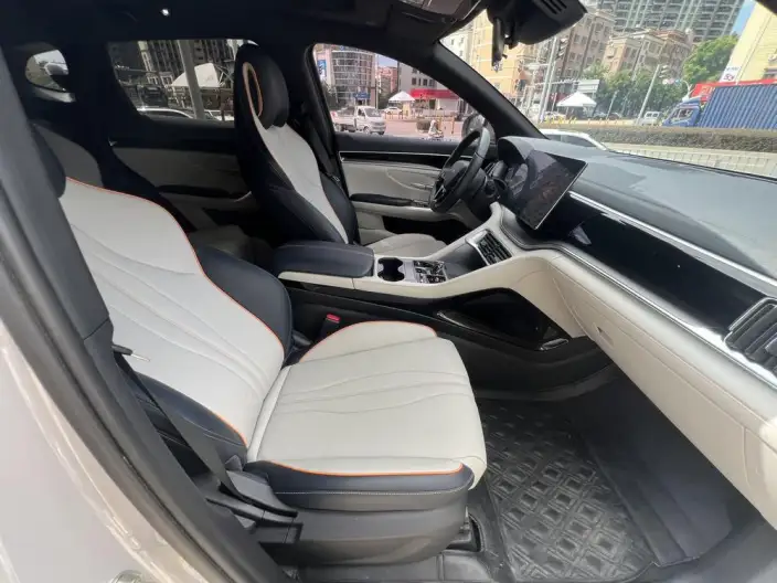 BYD Song PLUS DM 2023 Model DM-i Champion Edition 110KM Flagship Model – фото 8