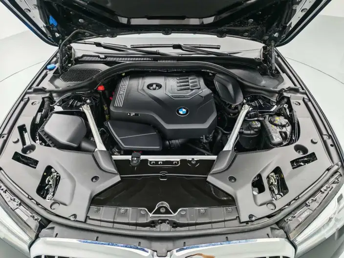 BMW 5 Series 2023 Model 530Li Leading Model Luxury Set – фото 10