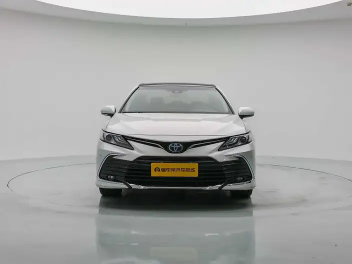 Toyota Camry 2023 Model Hybrid 2.5HG Deluxe Edition – фото 2