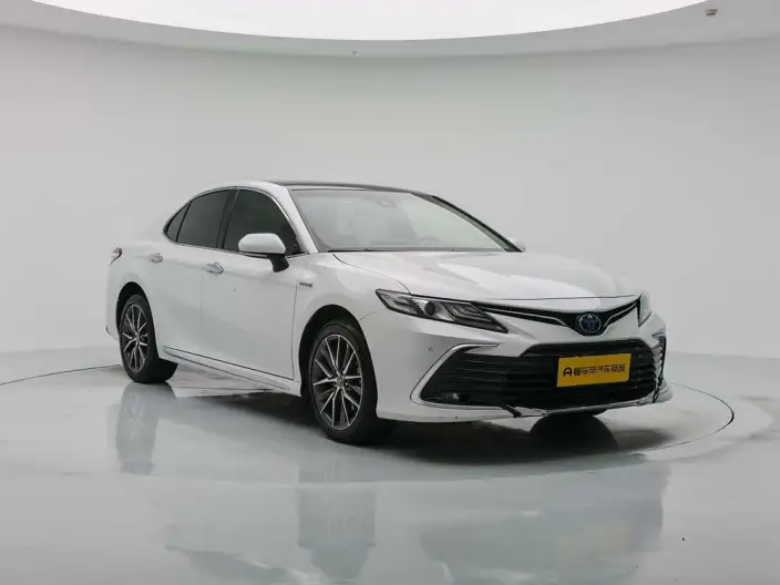 Toyota Camry 2023 Model Hybrid 2.5HG Deluxe Edition – фото 3