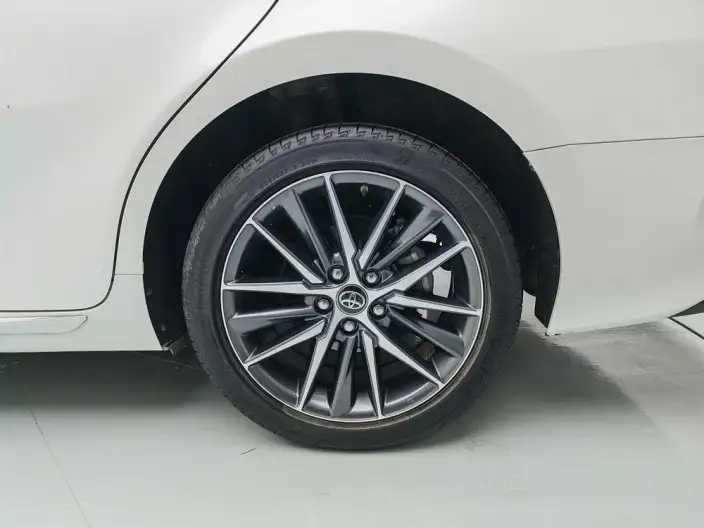 Toyota Camry 2023 Model Hybrid 2.5HG Deluxe Edition – фото 9