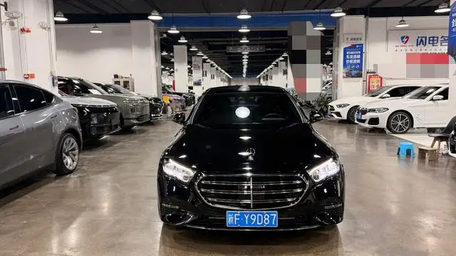 Mercedes-Benz E-Class 2025 Model E 300 L Fashion Model sedan – фото 2