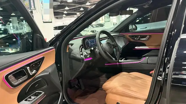 Mercedes-Benz E-Class 2025 Model E 300 L Fashion Model sedan – фото 8