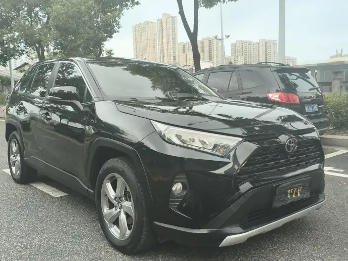 Toyota RAV4 2022 Model 2.0L CVT 2WD Fashion edition – фото 3