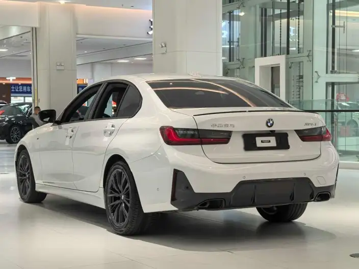 BMW 3 Series 2023 Model 325i M Sports Night Set – фото 4