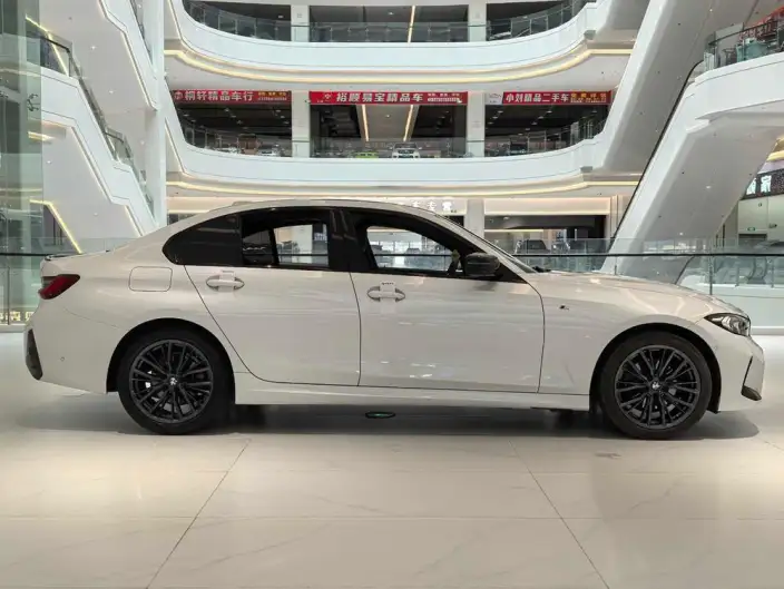 BMW 3 Series 2023 Model 325i M Sports Night Set – фото 7
