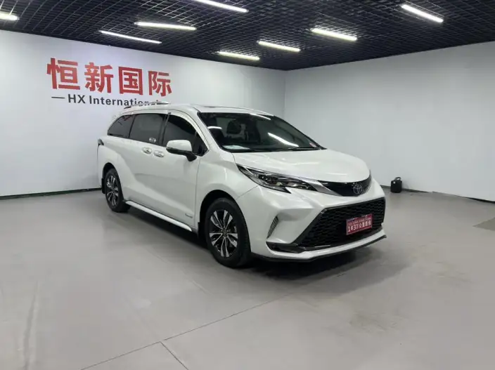 Granvia 2023 Model Intelligent Hybrid 2.5L Deluxe Edition – фото 3