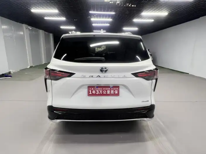 Granvia 2023 Model Intelligent Hybrid 2.5L Deluxe Edition – фото 5