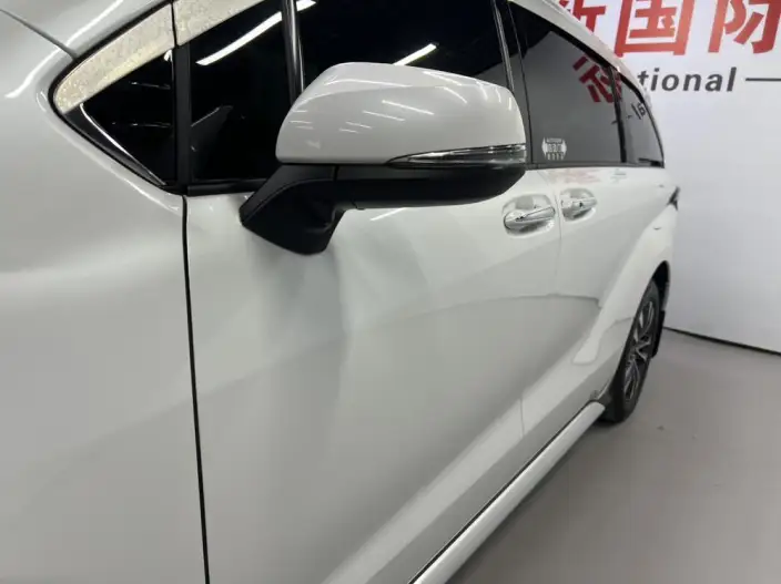 Granvia 2023 Model Intelligent Hybrid 2.5L Deluxe Edition – фото 8
