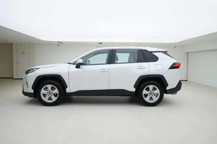 Toyota RAV4 2024 Model 2.0L CVT 2WD Urban Edition – фото 3