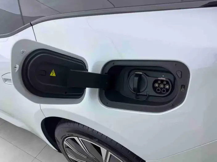 Toyota bZ7 2026 Model 600 Pro LiDAR Edition – фото 8