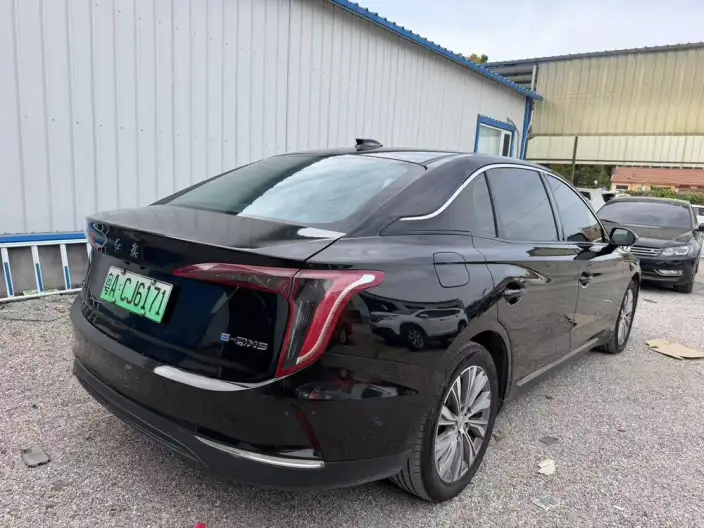 Hongqi E-QM5 2024 Model 450KM Travel Edition 100kW – фото 6