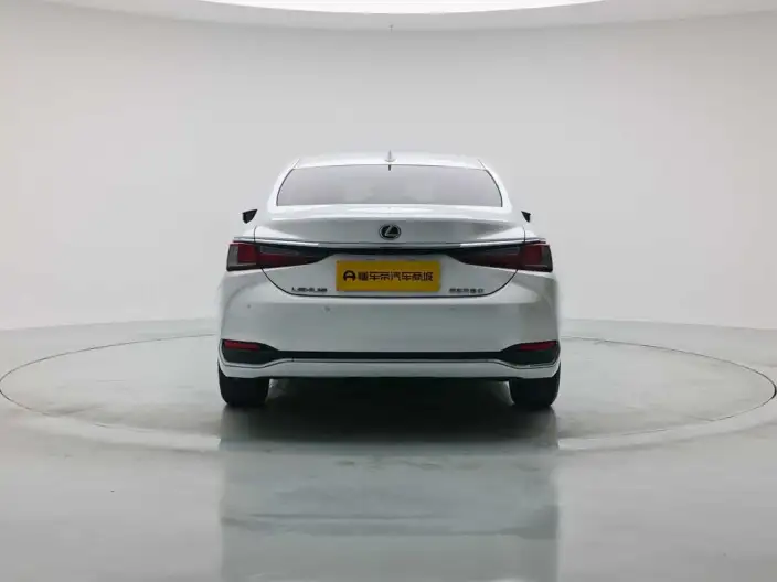 Lexus ES 2022 Model 200 Superior Edition – фото 6