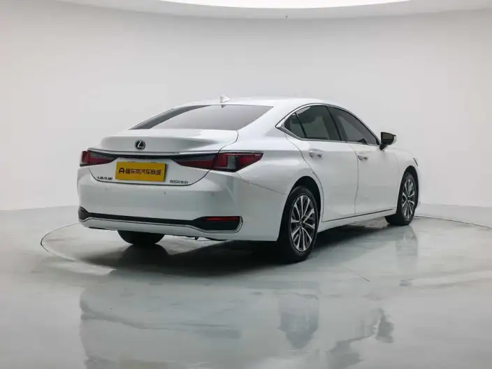 Lexus ES 2022 Model 200 Superior Edition – фото 7