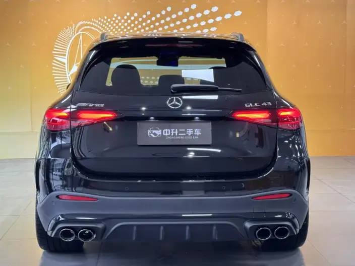 Mercedes-Benz GLC AMG 2025 Model AMG GLC 43 4MATIC – фото 5