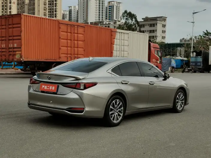 Lexus ES 2021 Model 200 Superior Edition – фото 6