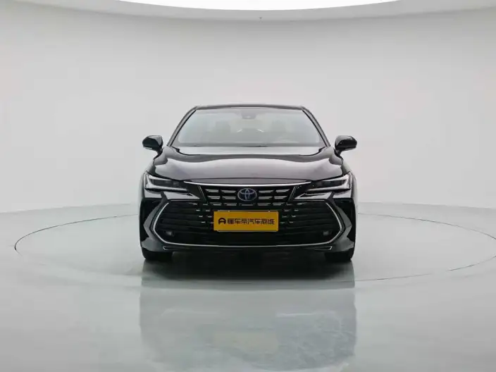 Toyota Avalon 2022 Model Hybrid 2.5L Deluxe Edition – фото 2