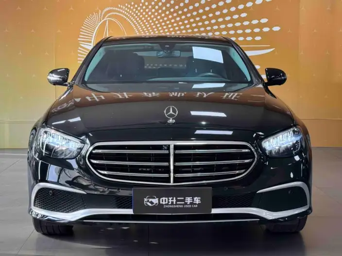 Mercedes-Benz E-Class 2023 Model E 300 L Fashion Model sedan – фото 2