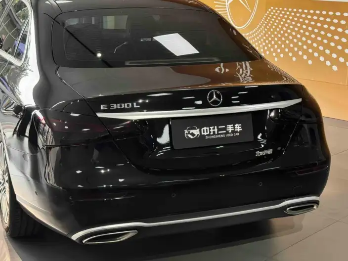 Mercedes-Benz E-Class 2023 Model E 300 L Fashion Model sedan – фото 8