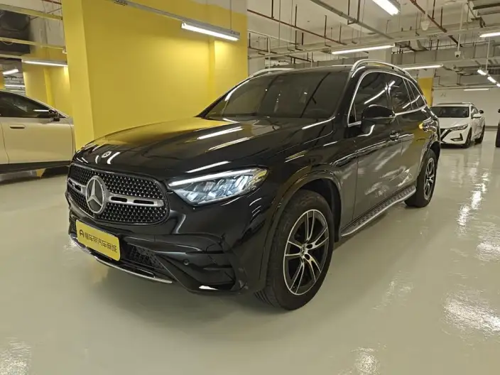 Mercedes-Benz GLC 2025 Model GLC 260 L 4MATIC Luxury Model 5 seat – фото 1