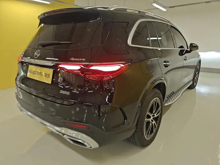 Mercedes-Benz GLC 2025 Model GLC 260 L 4MATIC Luxury Model 5 seat – фото 2