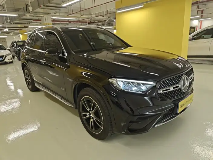 Mercedes-Benz GLC 2025 Model GLC 260 L 4MATIC Luxury Model 5 seat – фото 3