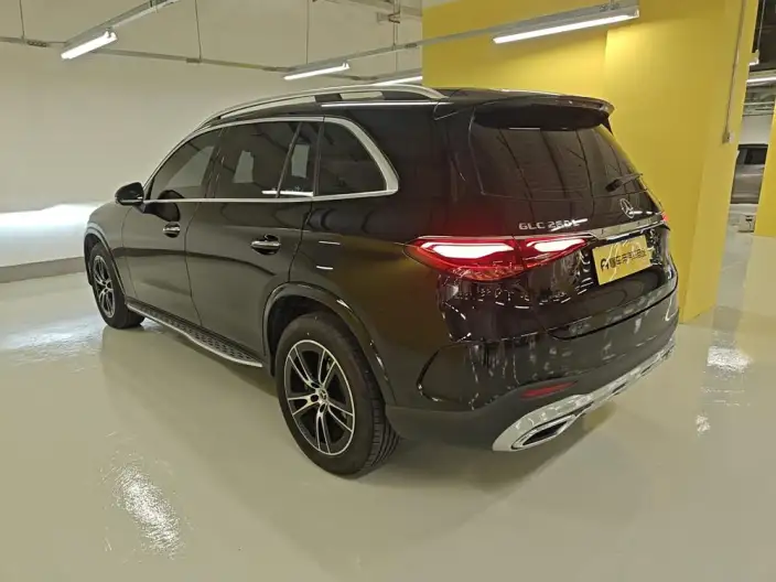 Mercedes-Benz GLC 2025 Model GLC 260 L 4MATIC Luxury Model 5 seat – фото 4