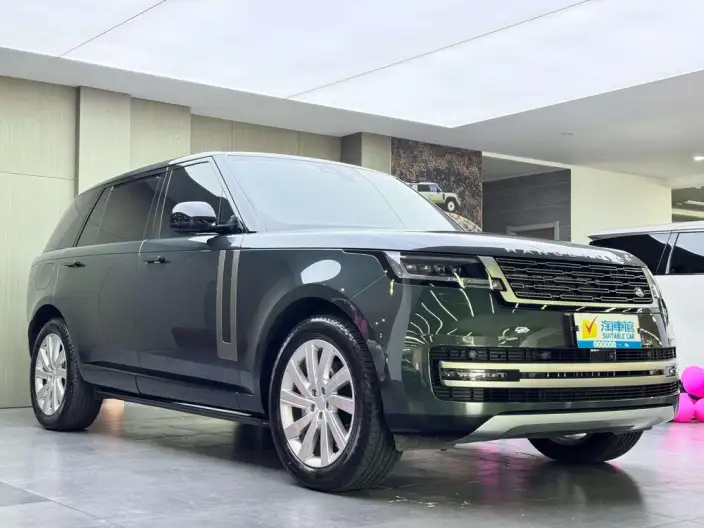 Range Rover 2023 Model 3.0 L6 400PS Shengshi VII seat Extended Edition