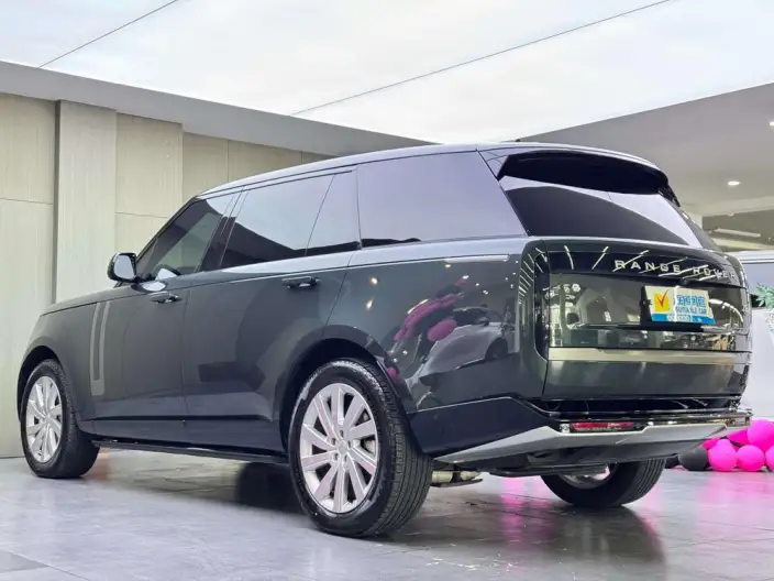 Range Rover 2023 Model 3.0 L6 400PS Shengshi VII seat Extended Edition
