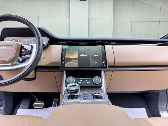 Range Rover 2023 Model 3.0 L6 400PS Shengshi VII seat Extended Edition – фото 8