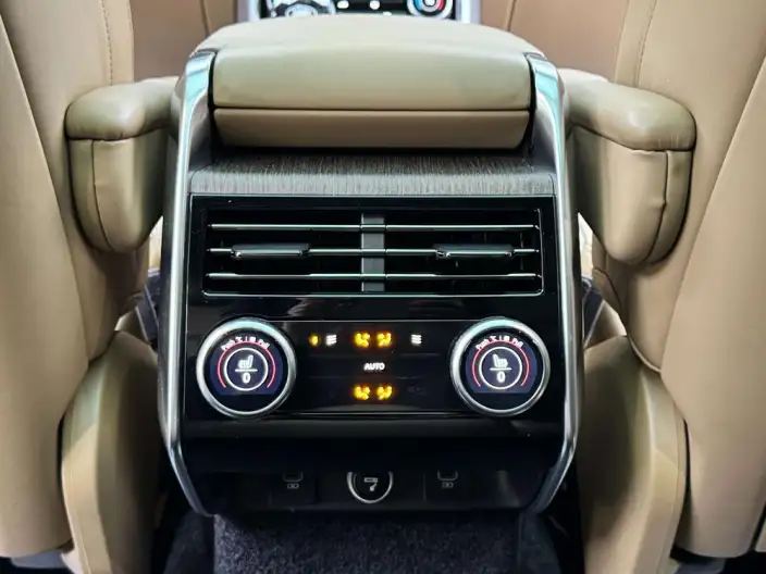 Range Rover 2023 Model 3.0 L6 400PS Shengshi VII seat Extended Edition – фото 9