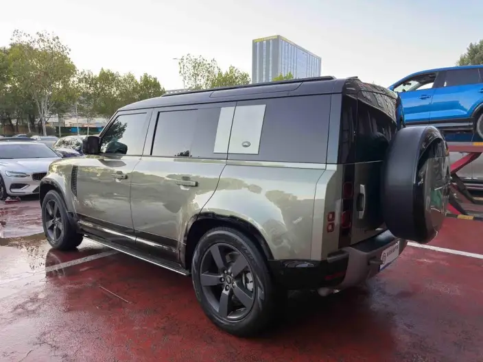 Land Rover Defender 2023 Model Facelift 110 P400 X-Dynamic HSE