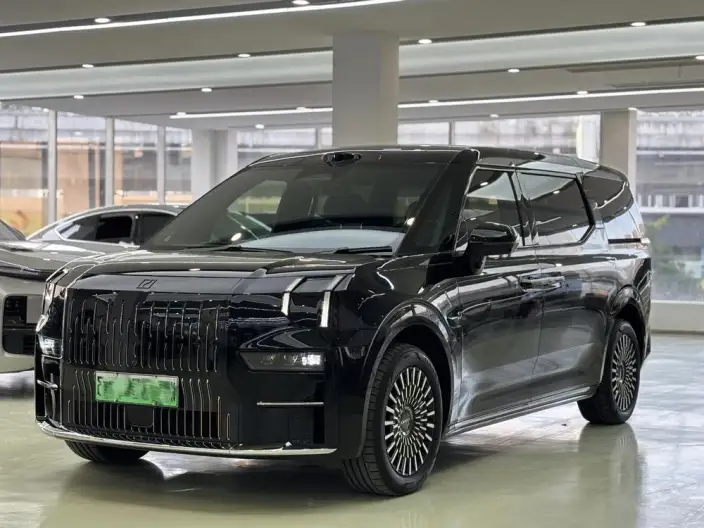 ZEEKR 009 2024 Model VI seat Executive Edition 4WD 108kWh