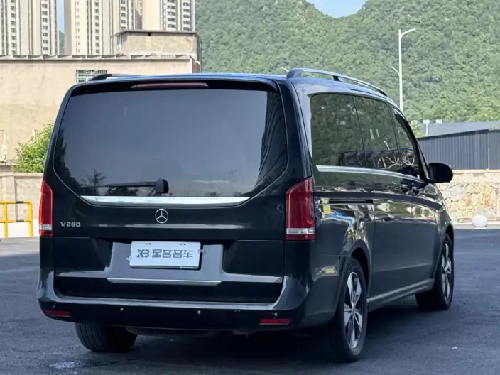 Mercedes-Benz V-Class 2021 Model V 260 Premium Edition – фото 6