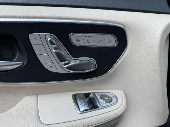 Mercedes-Benz V-Class 2021 Model V 260 Premium Edition – фото 9