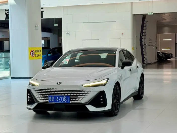 Changan UNI-V 2023 Model 1.5T Noble Model
