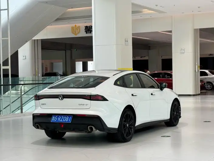 Changan UNI-V 2023 Model 1.5T Noble Model – фото 7
