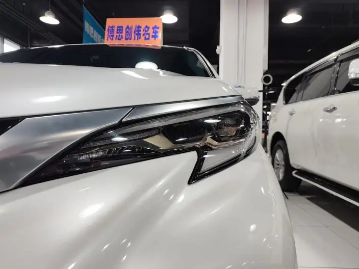 Granvia 2024 Model Intelligent Hybrid 2.5L 4WD Noble PLUS Edition – фото 7