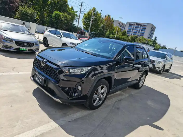 Toyota RAV4 2023 Model 2.0L CVT 2WD Urban Edition – фото 1