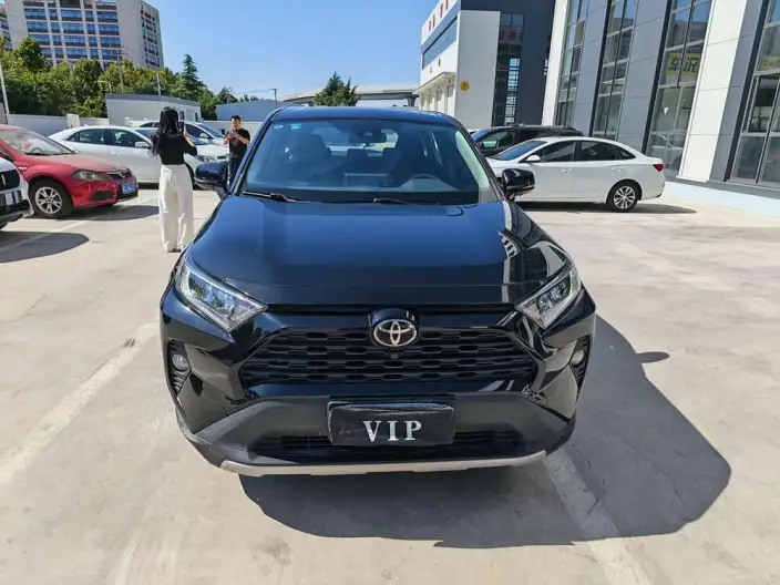 Toyota RAV4 2023 Model 2.0L CVT 2WD Urban Edition – фото 2