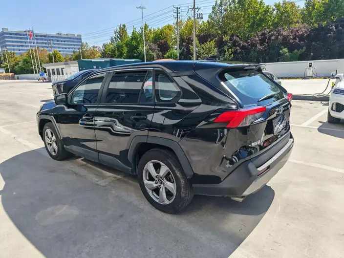 Toyota RAV4 2023 Model 2.0L CVT 2WD Urban Edition – фото 4