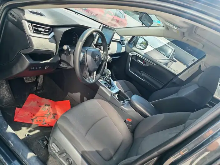 Toyota RAV4 2023 Model 2.0L CVT 2WD Urban Edition – фото 7